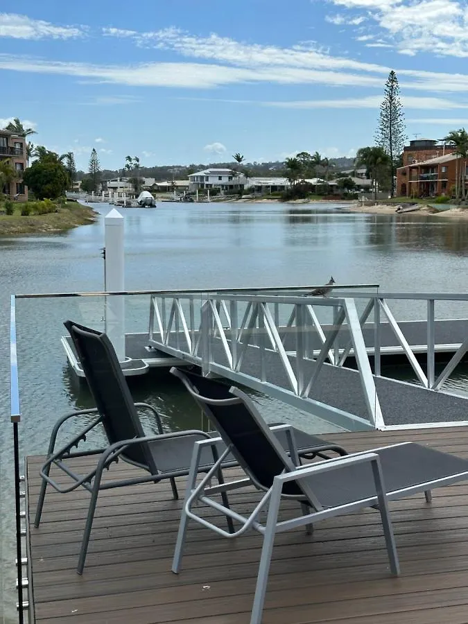 Saltwater Villas - Pet Friendly Accommodation Mooloolaba