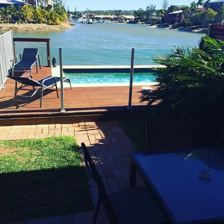 Saltwater Villas - Pet Friendly Accommodation Mooloolaba Australia